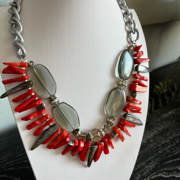 Coral Statement Necklace - Picture 3 of 4